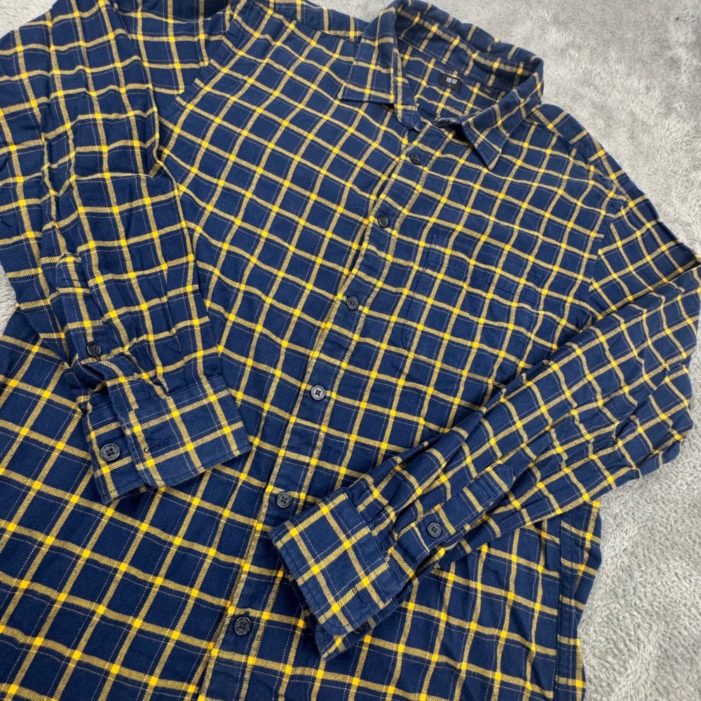 Uniqlo Flannel Shirt Mens Large Navy Yellow Plaid Excellent Cotton Button Down